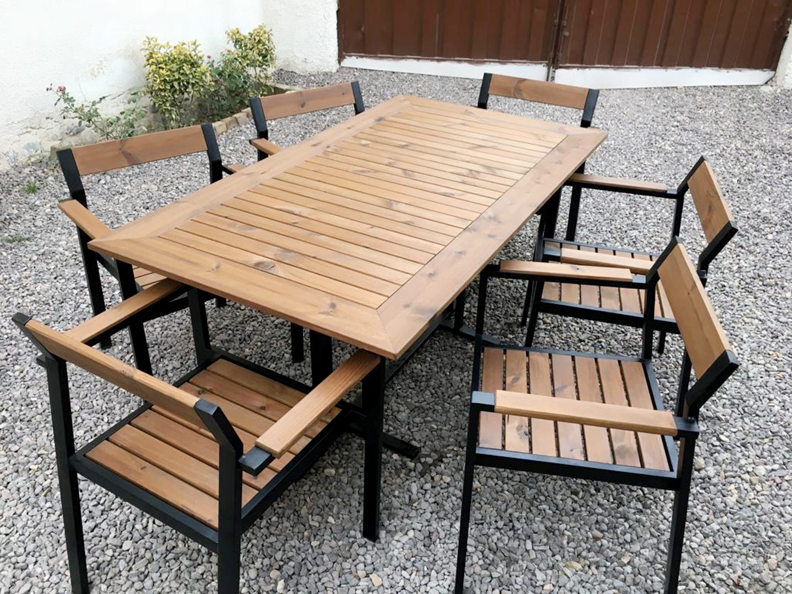 مبلمان مناسب برای فضای باز