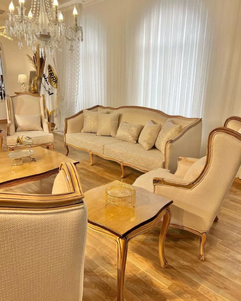 مبل کلاسیک مدل آرنا