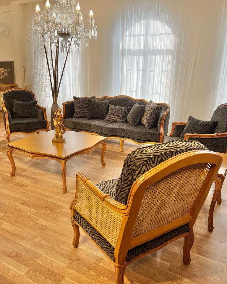 مبل کلاسیک مدل کارن